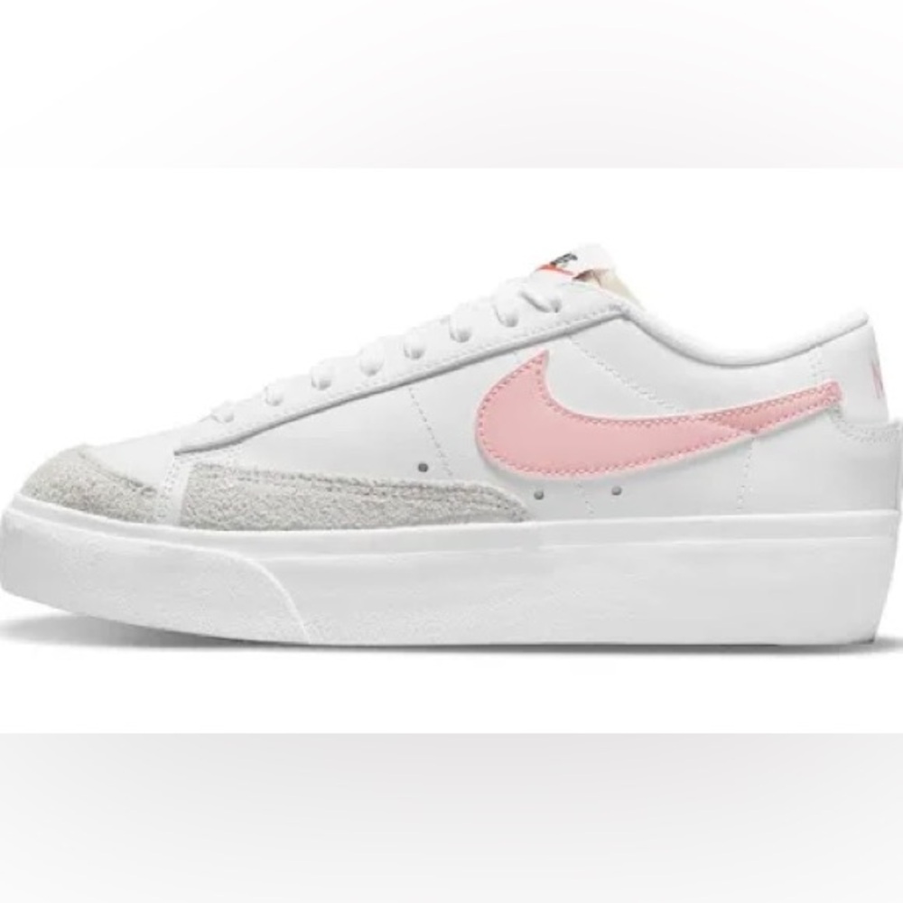 Women’s Nike Blazers Size 9 Pink Low